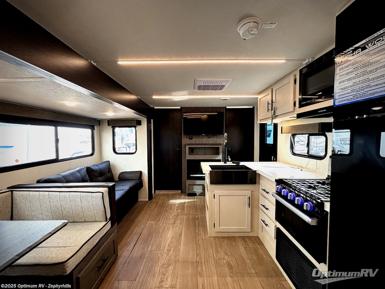 New 2026 Forest River Cherokee Alpha Wolf 280QBS available in Zephyrhills, Florida