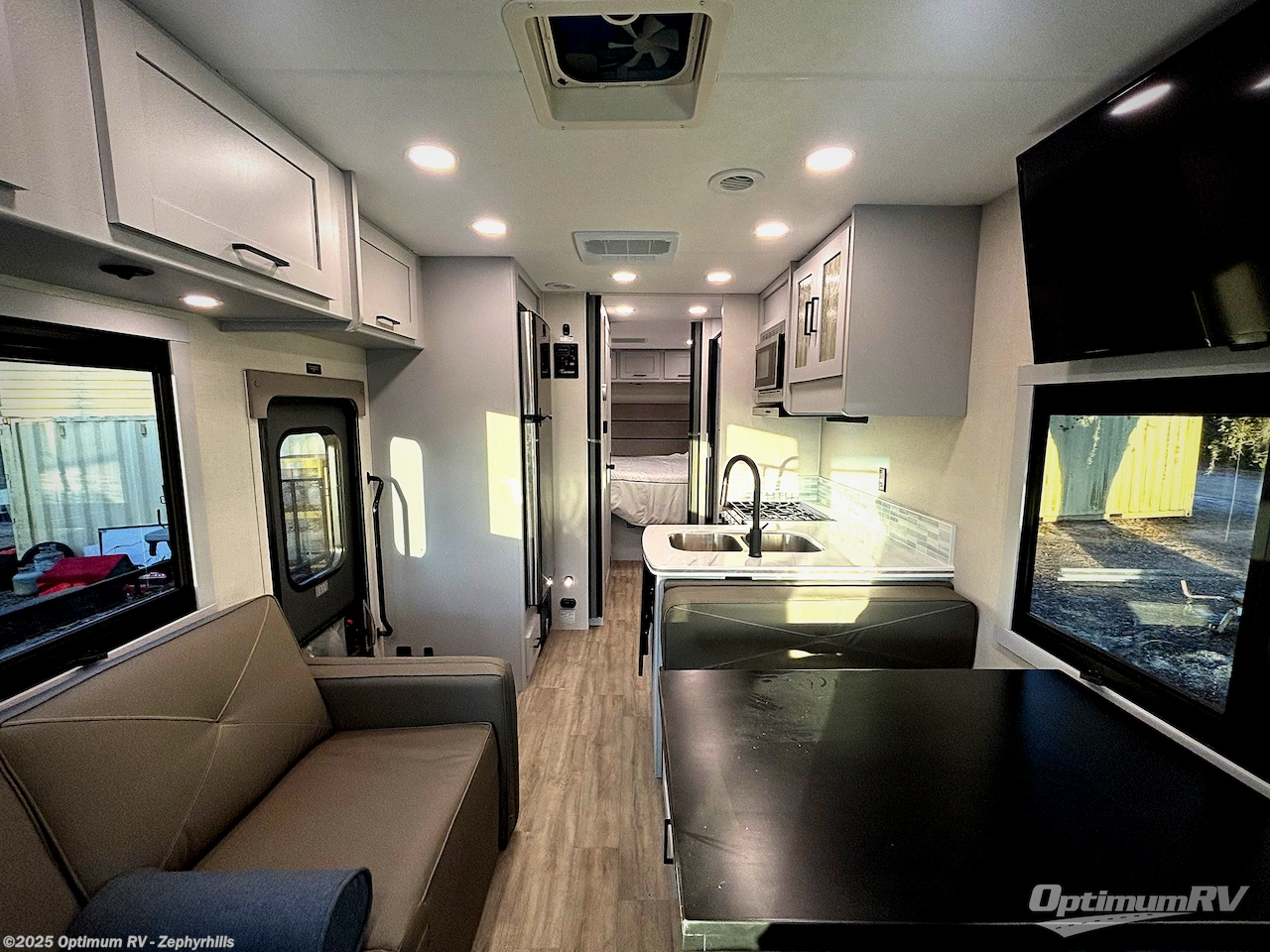 Used 2025 Coachmen Pursuit 27XPS available in Zephyrhills, Florida