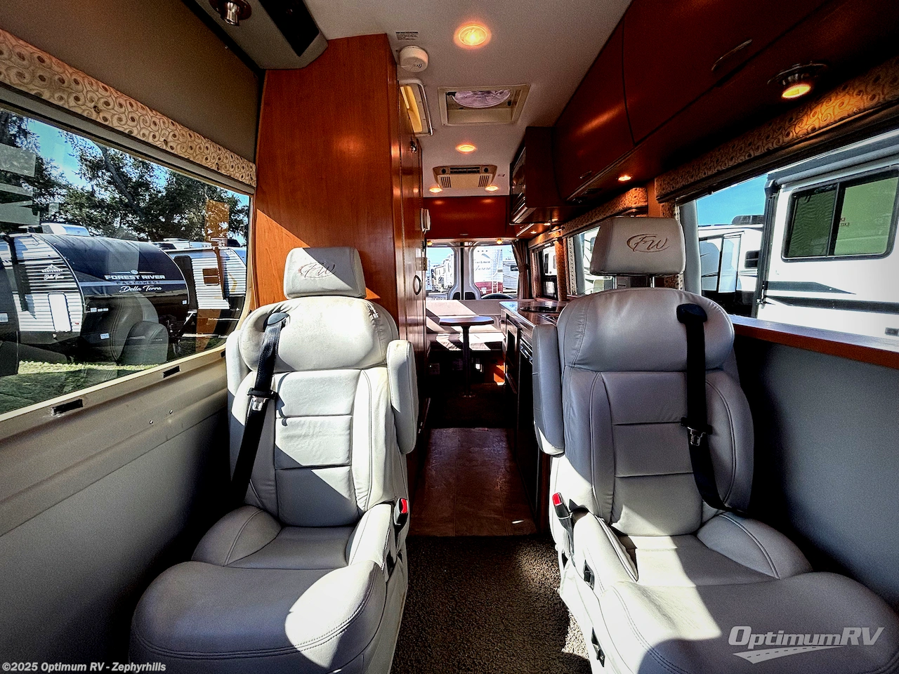 Used 2010 Four Winds Ventura 170S available in Zephyrhills, Florida