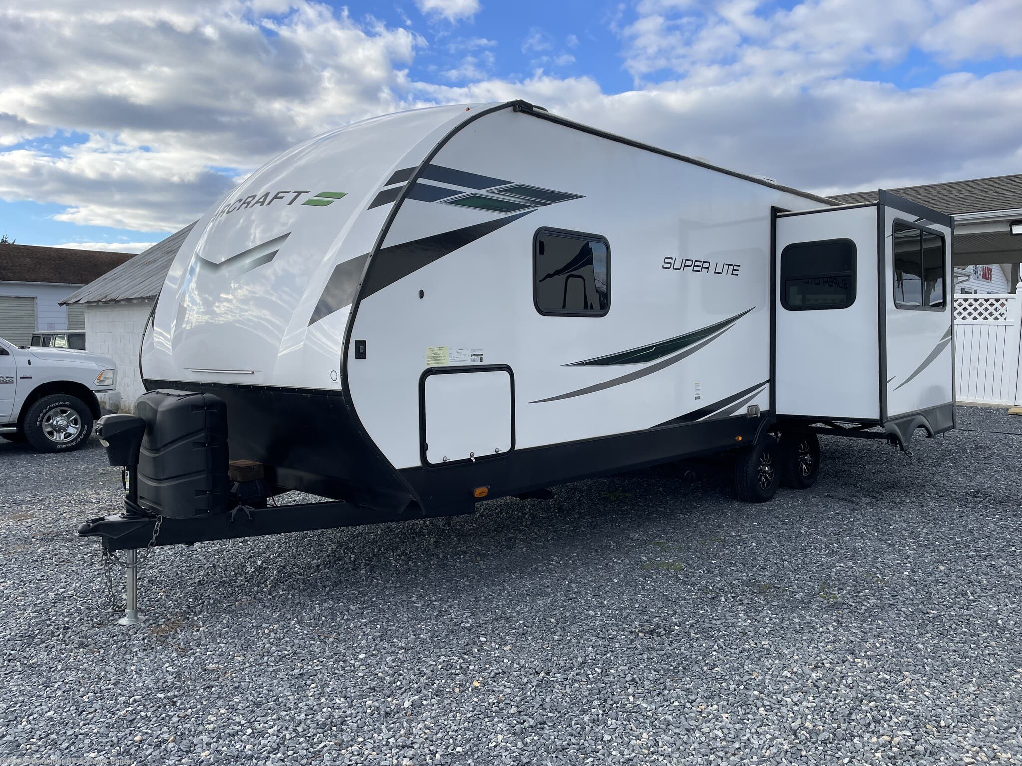 Call now about this 2023 Starcraft Super Lite 242RL! 2023 Starcraft Super Lite 242RL - Used Travel Trailer For Sale by Alexander RV & Trailer Center in Clayton, Delaware features Aluminum Entrance Steps, Refrigerator, Oven, 30 Amp Service, Spare Tire Kit
