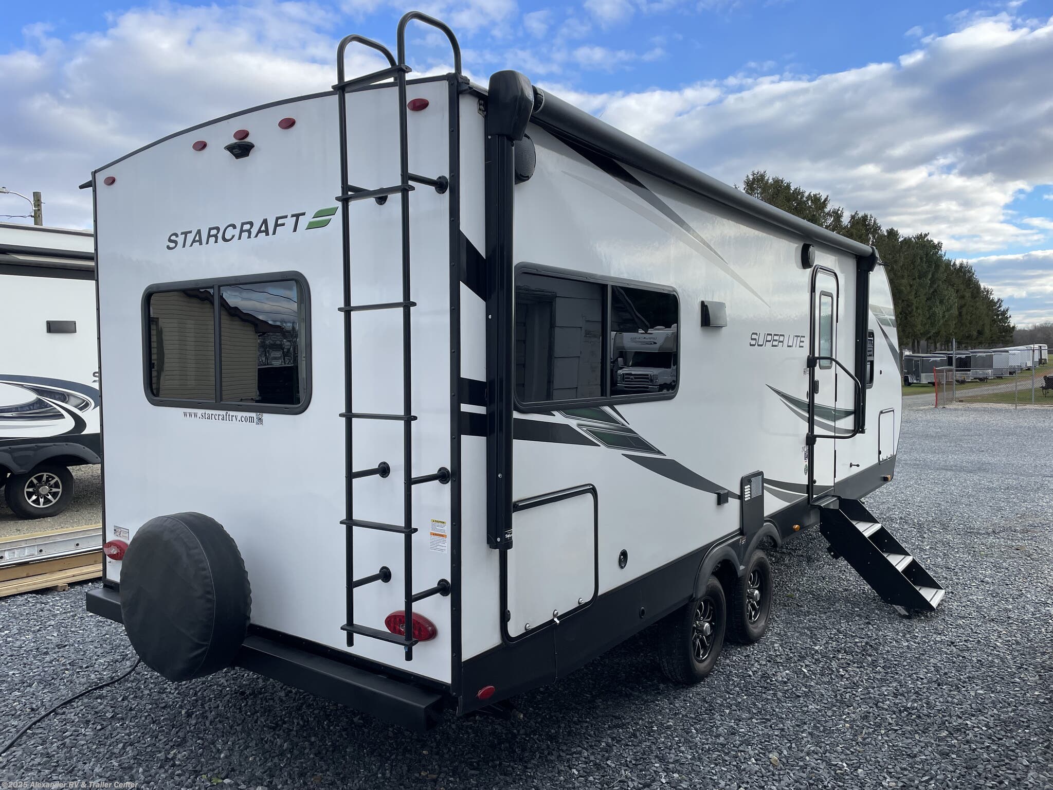 Used 2023 Starcraft Super Lite 242RL available in Clayton, Delaware