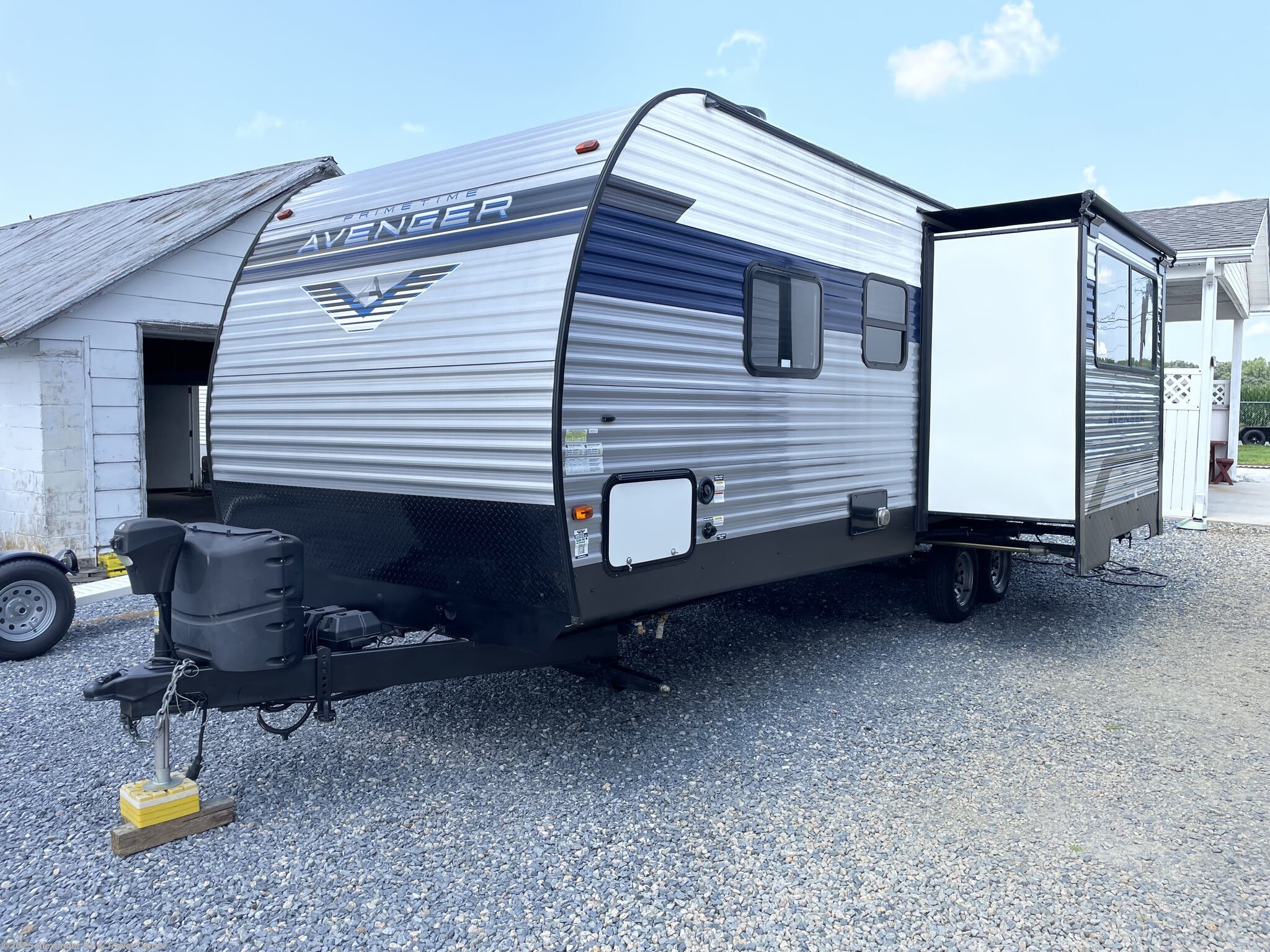 Call now about this 2022 Prime Time Avenger 21RBS! 2022 Prime Time Avenger 21RBS - Used Travel Trailer For Sale by Alexander RV & Trailer Center in Clayton, Delaware features Oven, Furnace, Pass Thru Storage, Shower, CO Detector