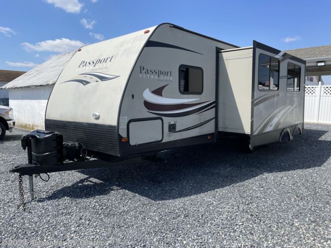 2015 Keystone Passport Ultra Lite Grand Touring 2810BH - Used Travel Trailer For Sale by Alexander RV Center in Clayton, Delaware