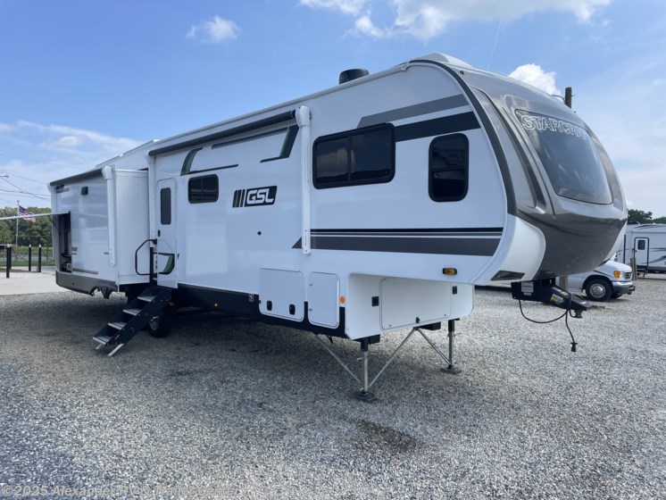 Email now about this 2025 Starcraft GSL 354MBH **HUGE PRICE REDUCTION**! New 2025 Starcraft GSL 354MBH **HUGE PRICE REDUCTION** available in Clayton, Delaware