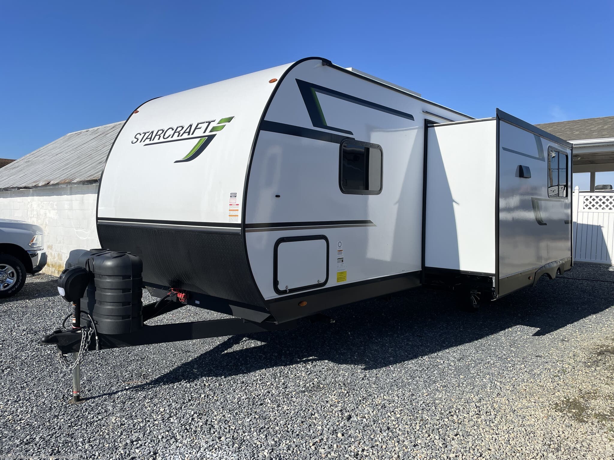 Call now about this 2025 Starcraft Autumn Ridge 27BHP **HUGE PRICE REDUCTION**! 2025 Starcraft Autumn Ridge 27BHP **HUGE PRICE REDUCTION** - New Travel Trailer For Sale by Alexander RV & Trailer Center in Clayton, Delaware features Fiberglass Sidewalls, Black Tank Flush, Queen Bed, 30 Amp Service, Alloy Wheels