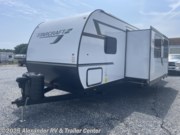 Call now about this 2025 Starcraft Autumn Ridge 28BHS **HUGE PRICE REDUCTION**! 2025 Starcraft Autumn Ridge 28BHS **HUGE PRICE REDUCTION** - New Travel Trailer For Sale by Alexander RV & Trailer Center in Clayton, Delaware features Stove Top Burner, Queen Bed, U-Shaped Dinette, Air Conditioning, Water Heater