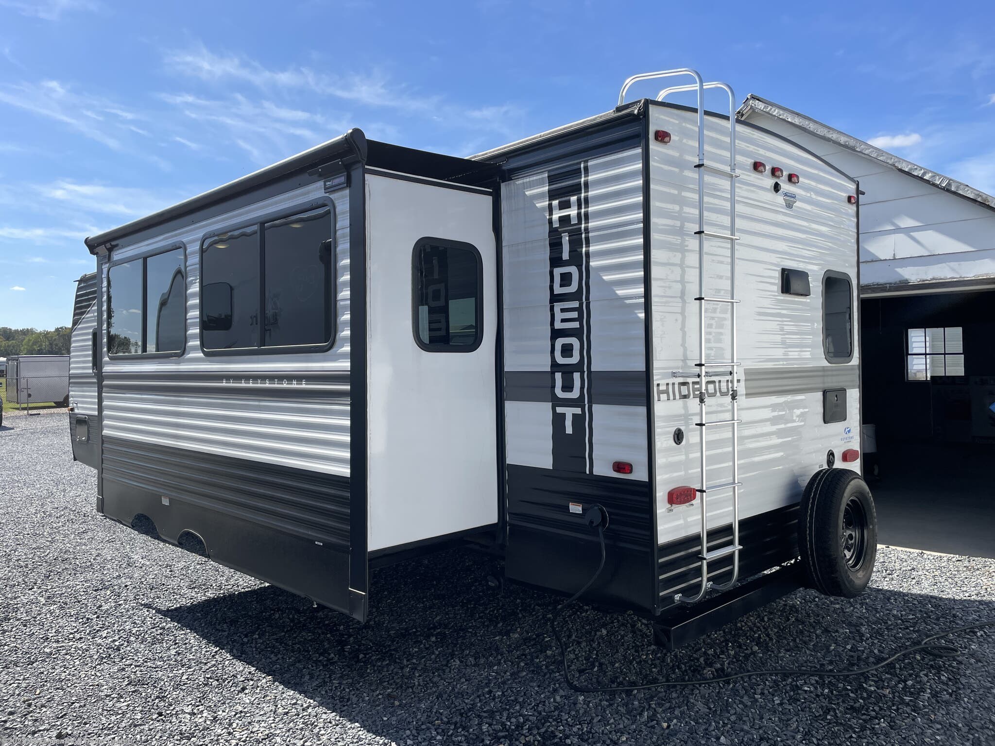 Contact us now about this 2022 Keystone Hideout East 28RKS! 2022 Hideout East 28RKS by Keystone from Alexander RV & Trailer Center in Clayton, Delaware