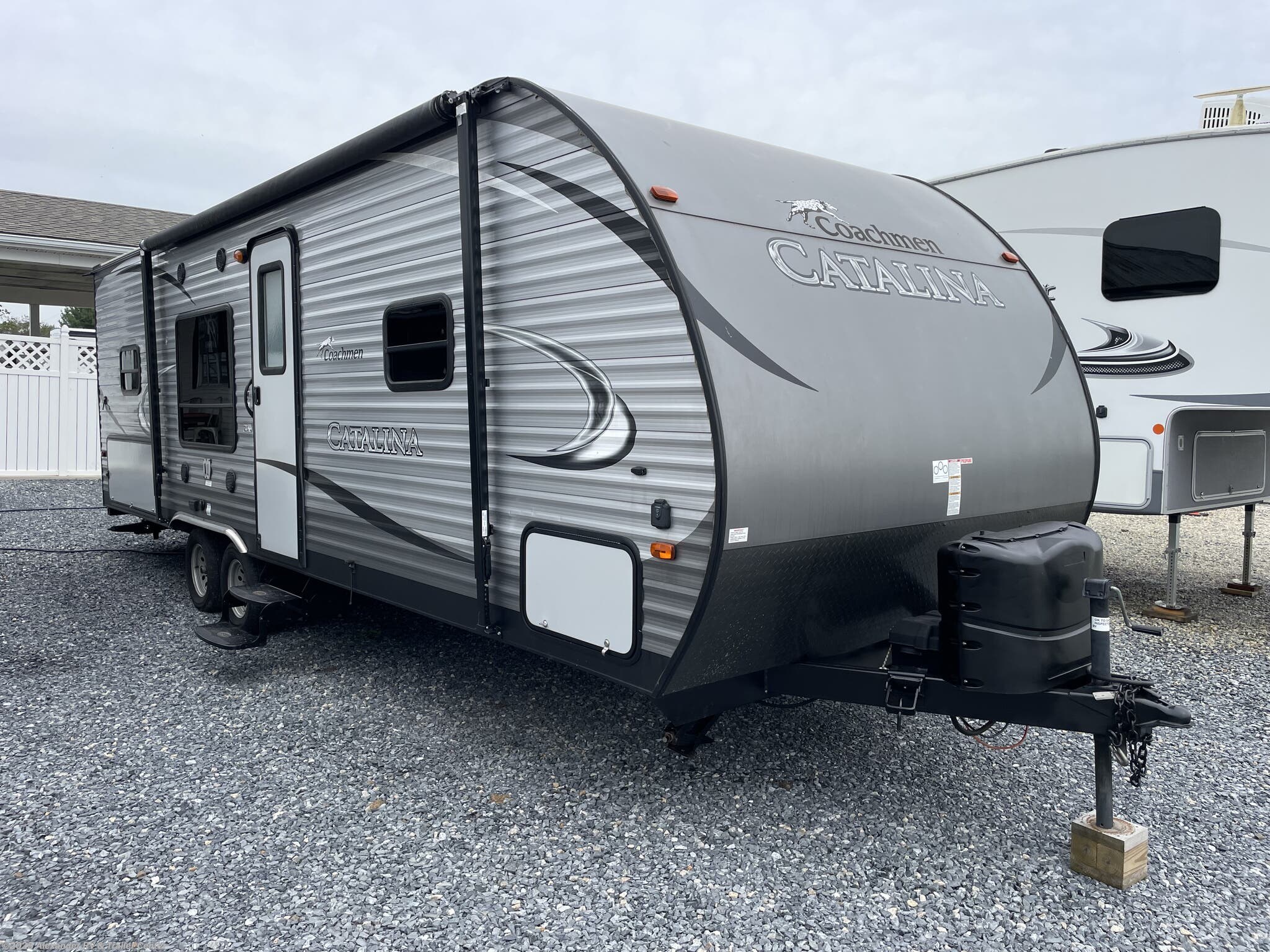 Email now about this 2017 Coachmen Catalina 273BH! Used 2017 Coachmen Catalina 273BH available in Clayton, Delaware