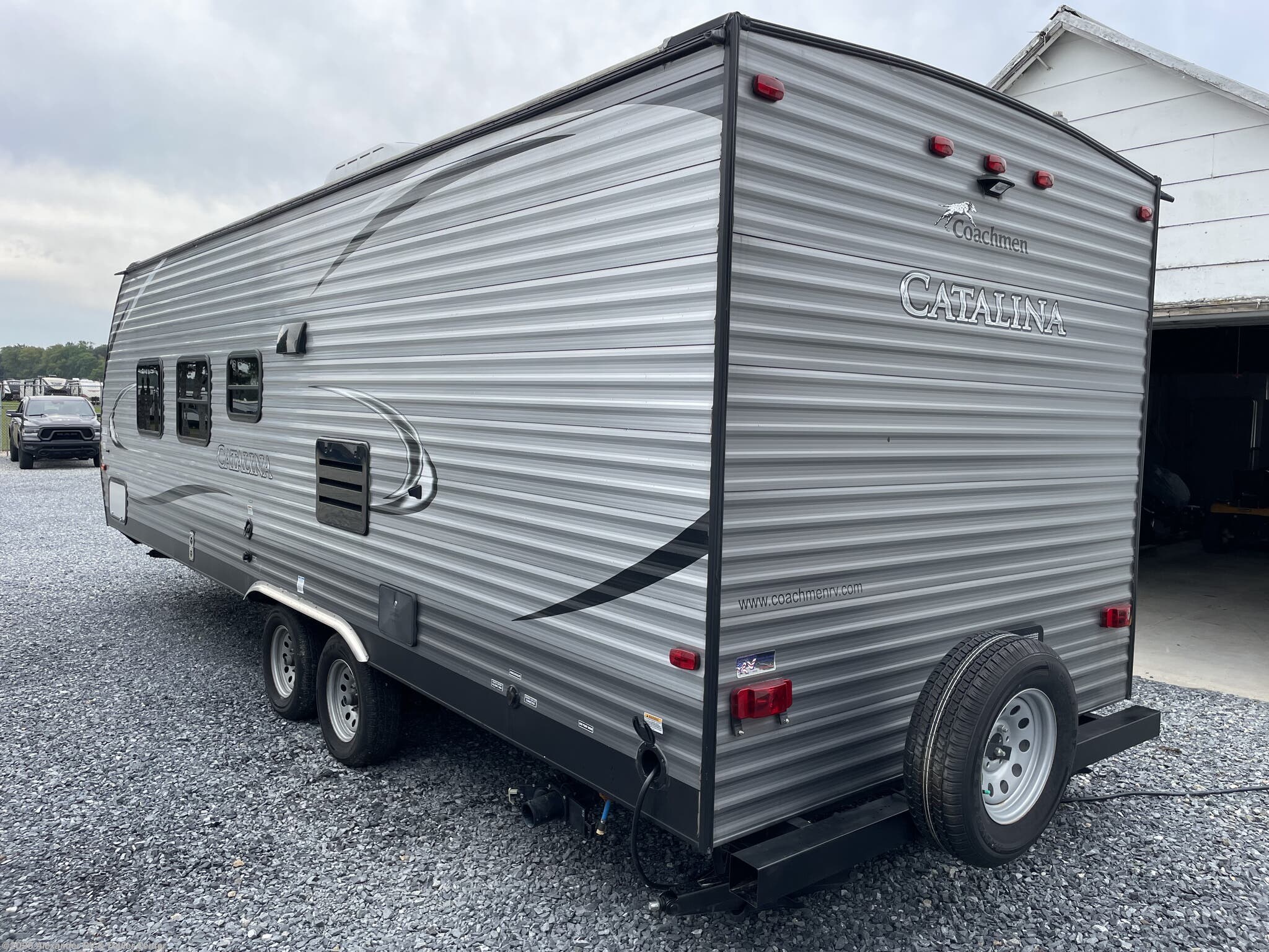 Contact us now about this 2017 Coachmen Catalina 273BH! 2017 Catalina 273BH by Coachmen from Alexander RV & Trailer Center in Clayton, Delaware