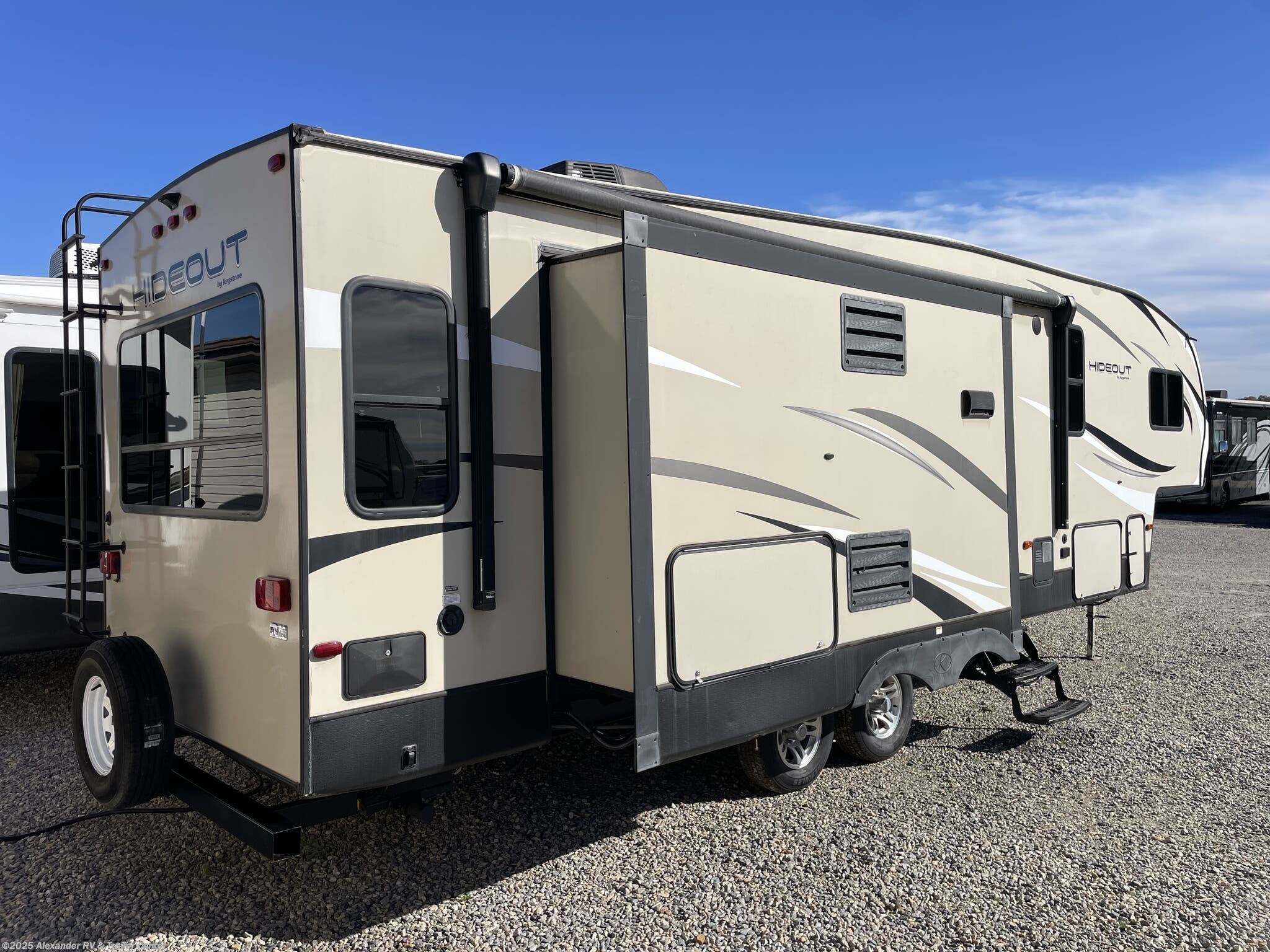 Used 2018 Keystone Hideout 299RLDS available in Clayton, Delaware