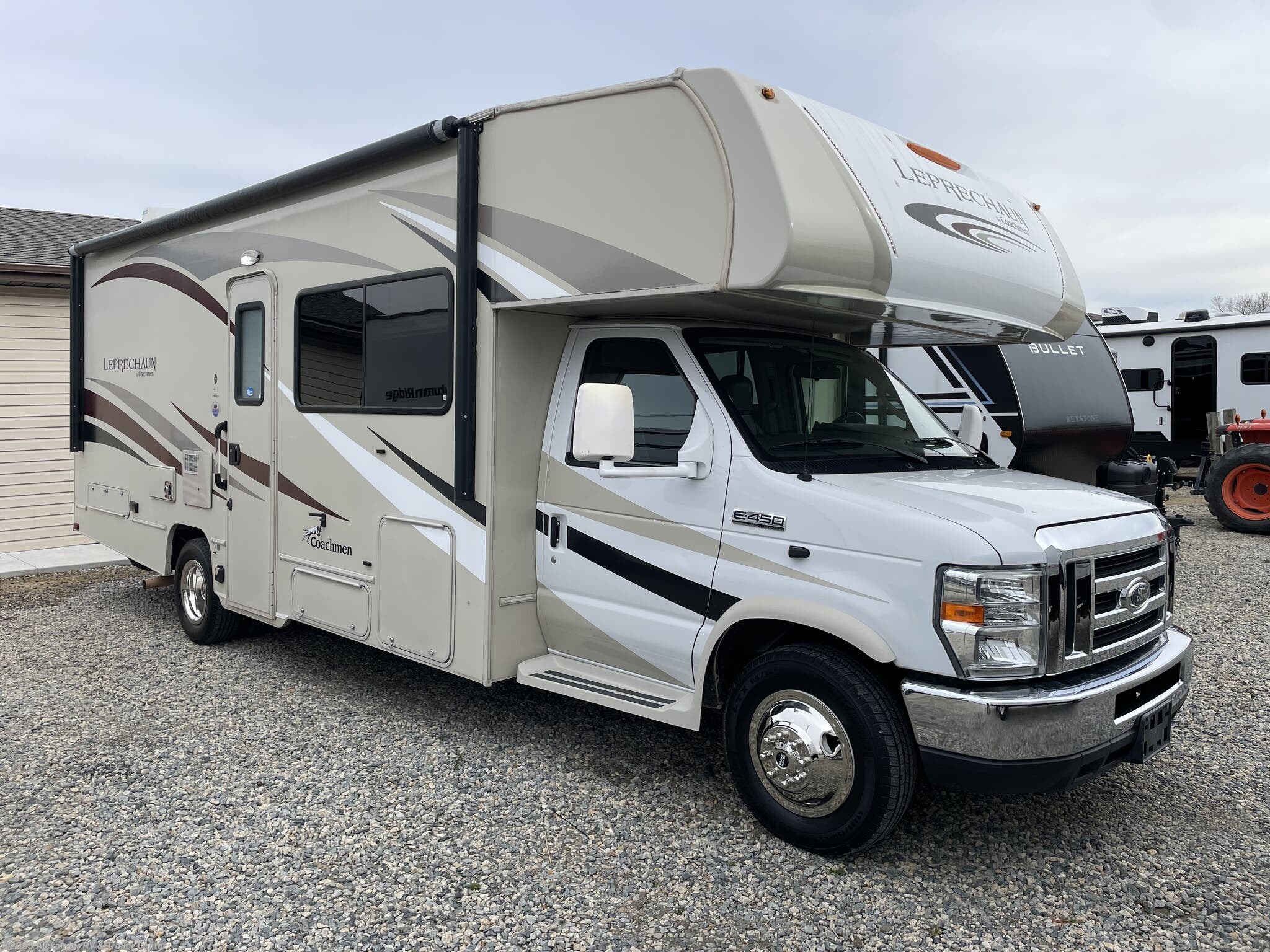 Email now about this 2016 Coachmen Leprechaun 260-DS! Used 2016 Coachmen Leprechaun 260-DS available in Clayton, Delaware
