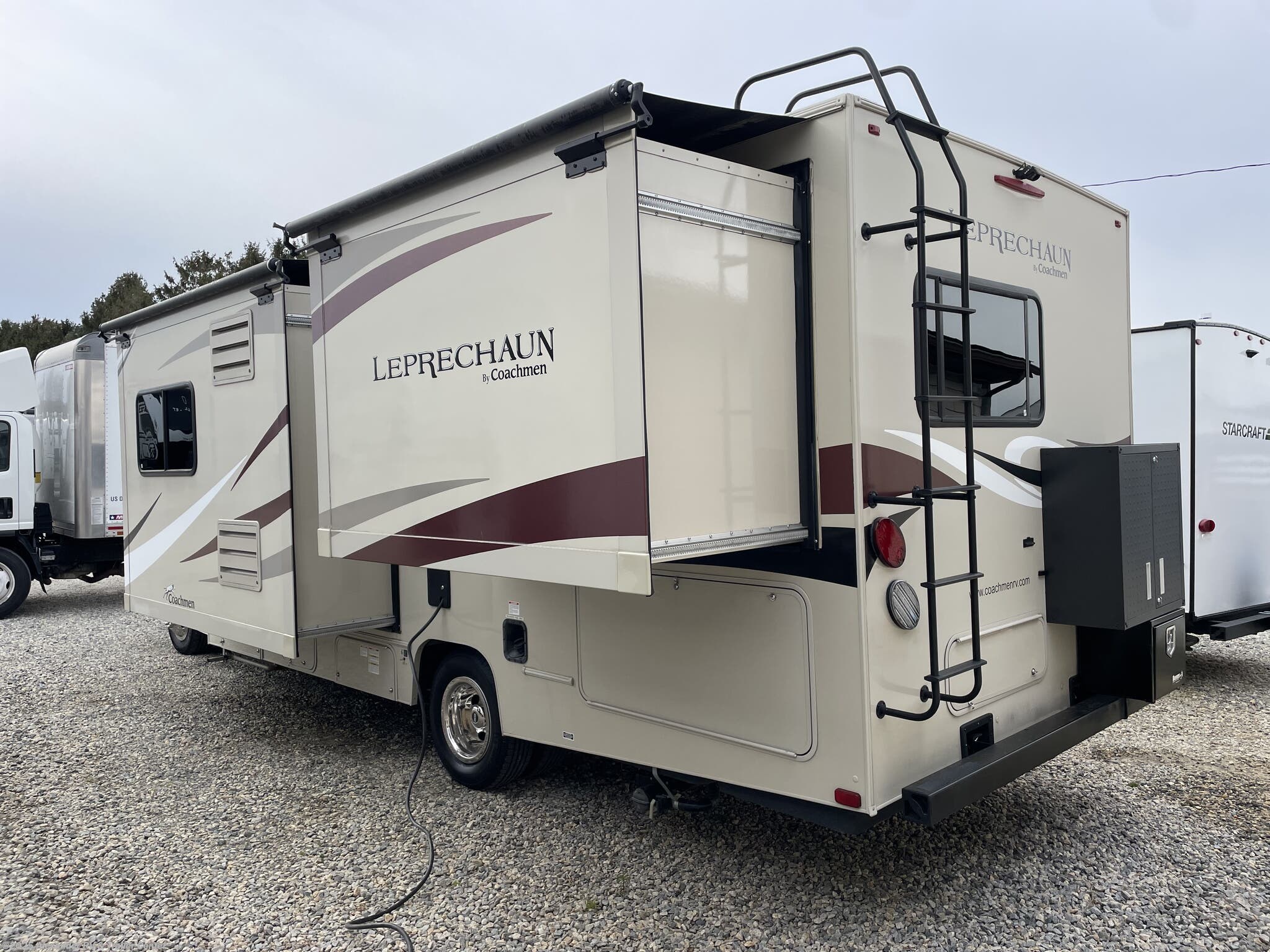Contact us now about this 2016 Coachmen Leprechaun 260-DS! 2016 Leprechaun 260-DS by Coachmen from Alexander RV & Trailer Center in Clayton, Delaware