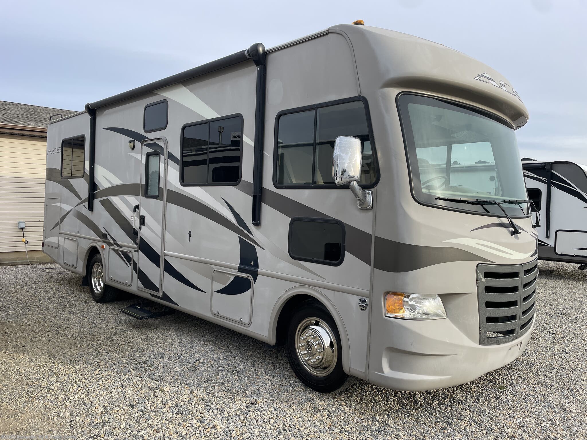 Email now about this 2013 Thor Motor Coach A.C.E. 29.2! Used 2013 Thor Motor Coach A.C.E. 29.2 available in Clayton, Delaware