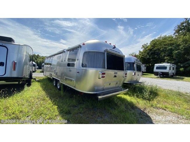 2024 Globetrotter 30RB Twin by Airstream from Airstream of Knoxville in Knoxville, Tennessee