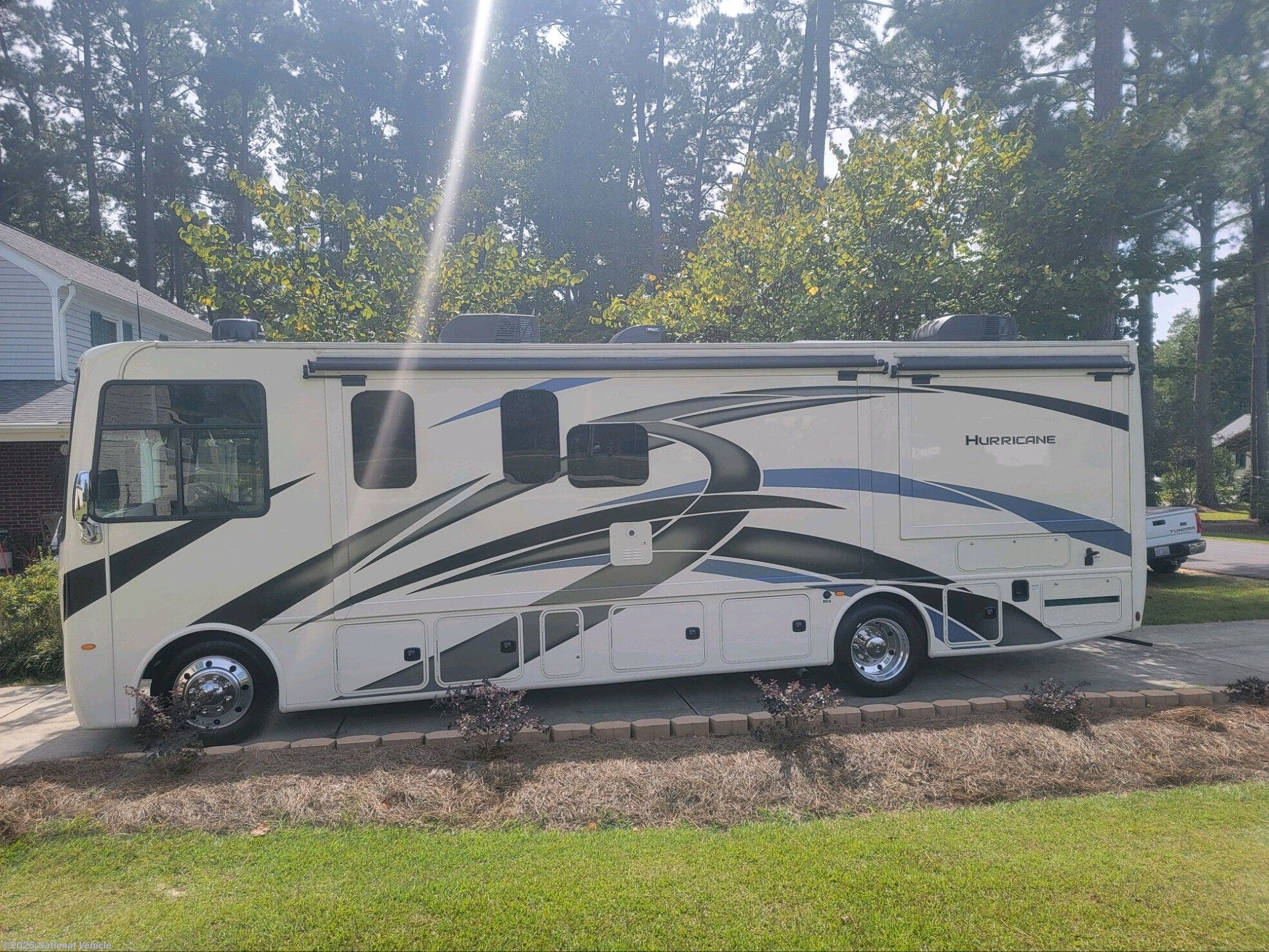 Thor Motor Coach Hurricane C Rv For Sale In Trent Woods Nc