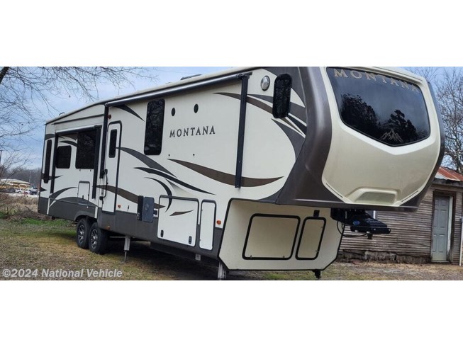 2017 Keystone Montana 3920FB - Used Fifth Wheel For Sale by National Vehicle in Whitewright, Texas
