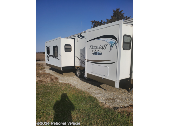 2011 Forest River Flagstaff Classic Super Lite 831FLSS - Used Travel Trailer For Sale by National Vehicle in Arcanum, Ohio