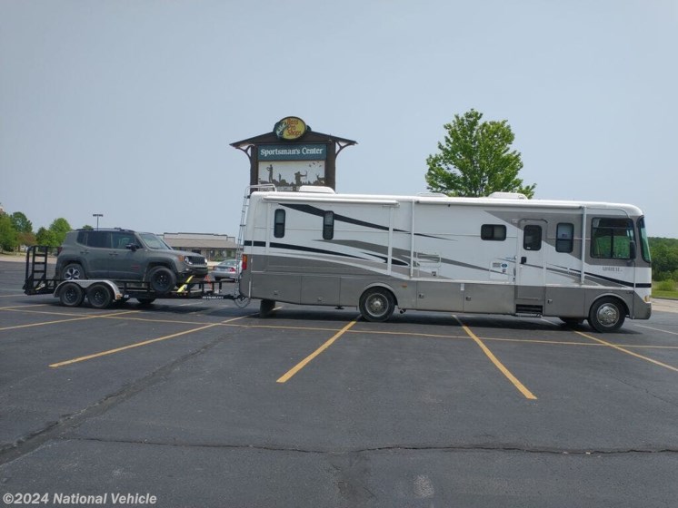 Used 2005 Holiday Rambler Admiral SE 34SBD available in Ulster, Pennsylvania