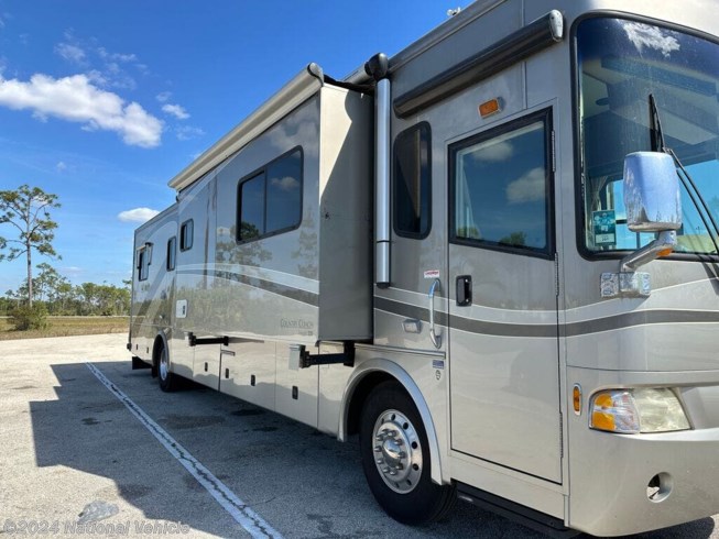 2005 Country Coach Inspire 330 Genoa - Used Class A For Sale by National Vehicle in Bonita Springs, Florida