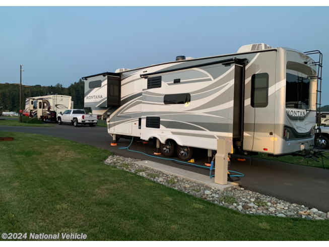 2022 Keystone Montana Legacy Edition 3121RL - Used Fifth Wheel For Sale by National Vehicle in Goldendale, Washington
