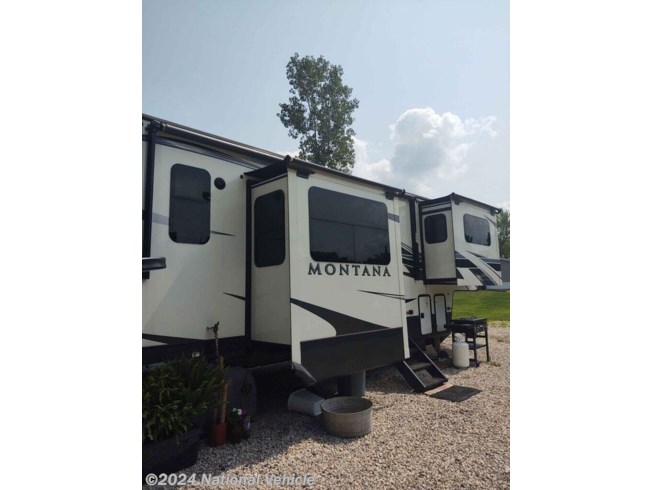 2021 Keystone Montana 3763BP - Used Fifth Wheel For Sale by National Vehicle in Marengo, Ohio