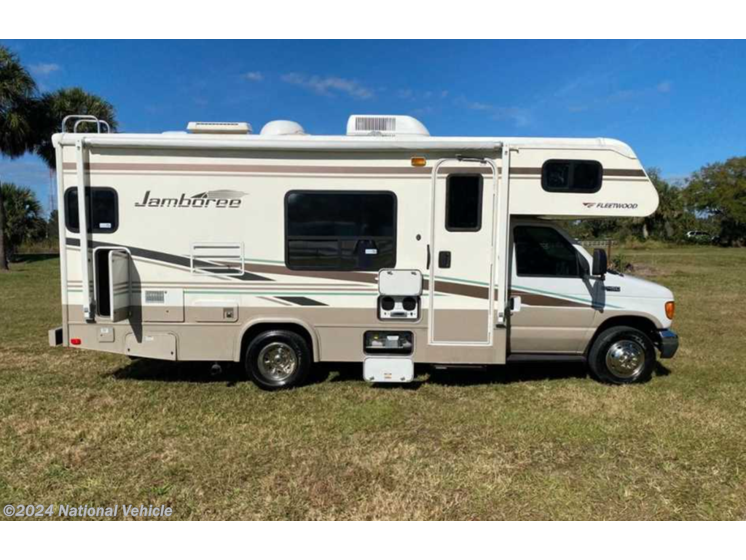Used 2005 Fleetwood Jamboree 23E available in Independence, Missouri