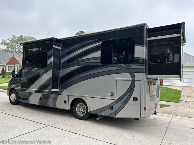 2018 Thor Motor Coach Synergy 24SP - Used Class C For Sale by National Vehicle in St Clair Shores, Michigan