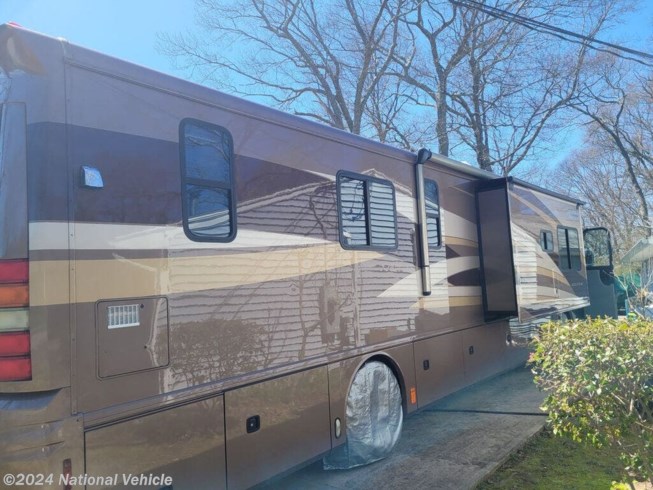 2007 Fleetwood Revolution LE 40E - Used Class A For Sale by National Vehicle in Mystic, Connecticut