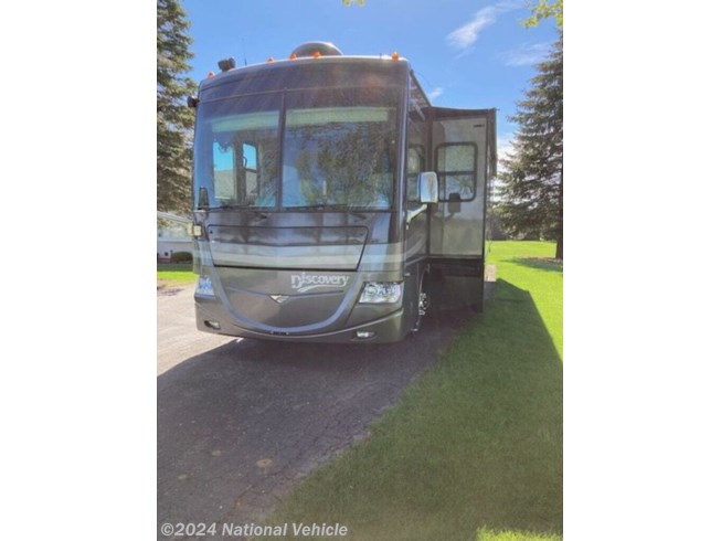 2007 Fleetwood Discovery 39V - Used Class A For Sale by National Vehicle in Croswell, Michigan