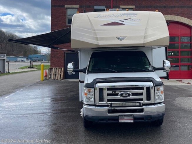 2015 Fleetwood Jamboree Sport 25G - Used Class C For Sale by National Vehicle in Mars, Pennsylvania