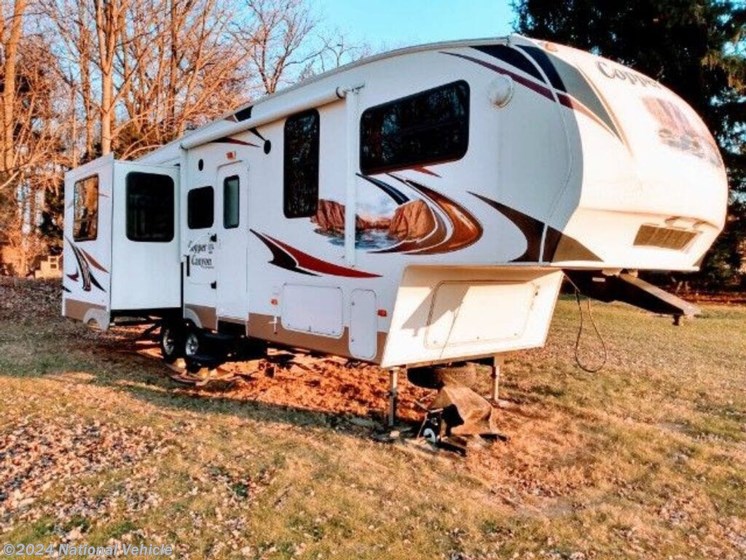 Used 2011 Keystone Sprinter Copper Canyon 273FWRET available in South Annville Township, Pennsylvania
