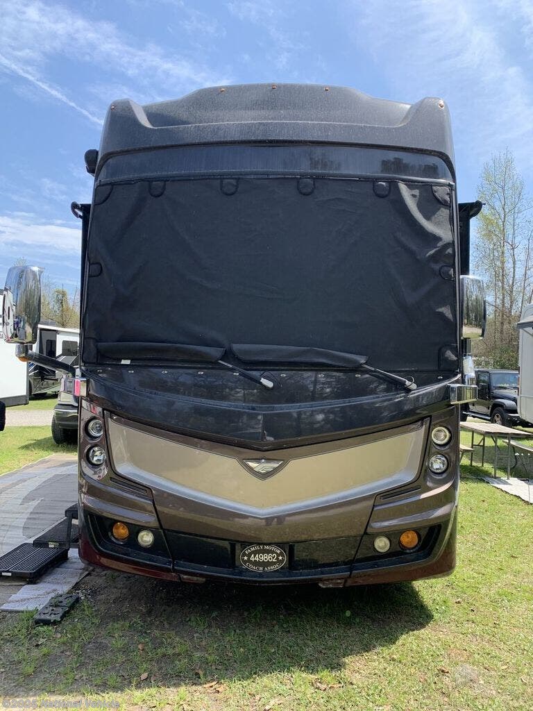 Call now about this 2017 Fleetwood Discovery LXE 40E! 2017 Fleetwood Discovery LXE 40E - Used Class A For Sale by National Vehicle in Yulee, Florida