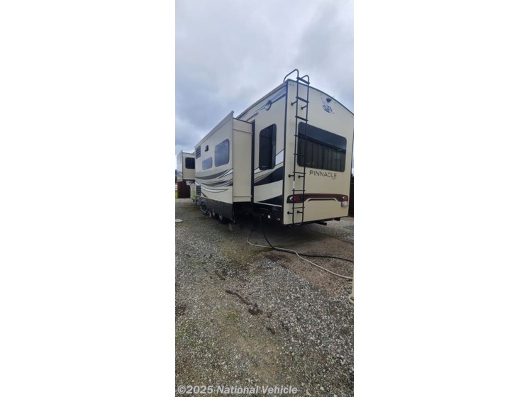 Email now about this 2021 Jayco Pinnacle 36FBTS! Used 2021 Jayco Pinnacle 36FBTS available in Gilroy, California