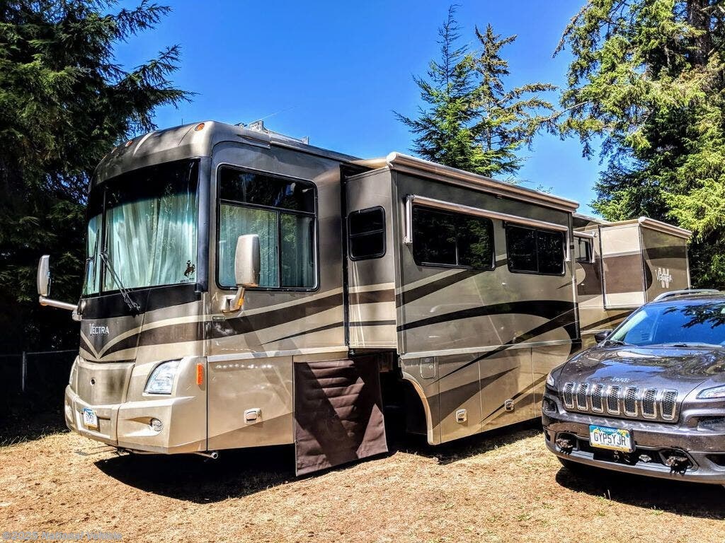 Call now about this 2005 Winnebago Vectra 40KD! 2005 Winnebago Vectra 40KD - Used Class A For Sale by National Vehicle in Aurora, Colorado