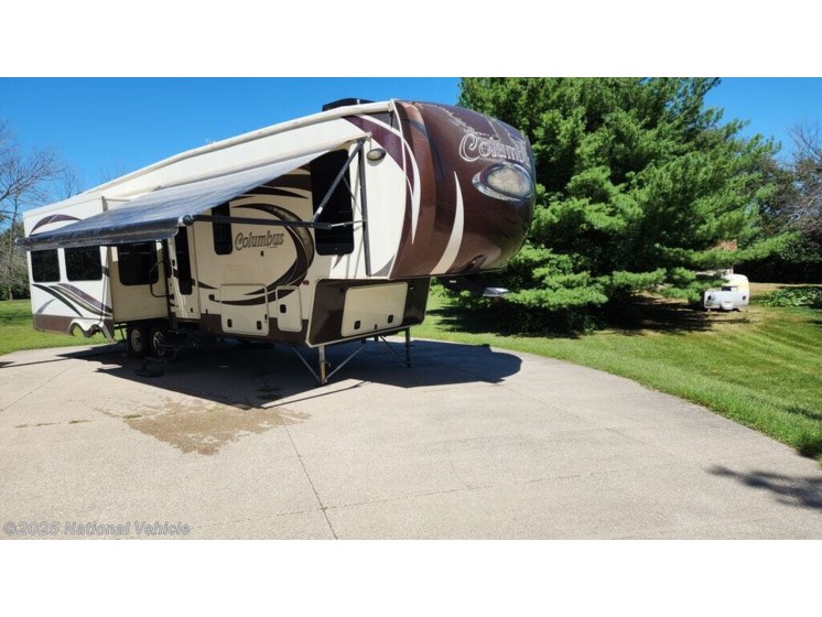 Email now about this 2015 Palomino Columbus 320RS! Used 2015 Palomino Columbus 320RS available in Madrid, Iowa