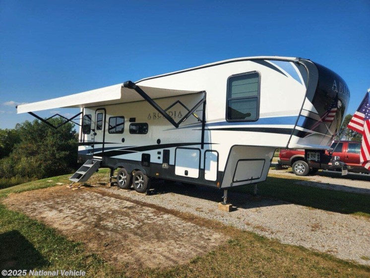 Email now about this 2023 Keystone Arcadia Super Lite 293SLRD! Used 2023 Keystone Arcadia Super Lite 293SLRD available in Hartland, Michigan