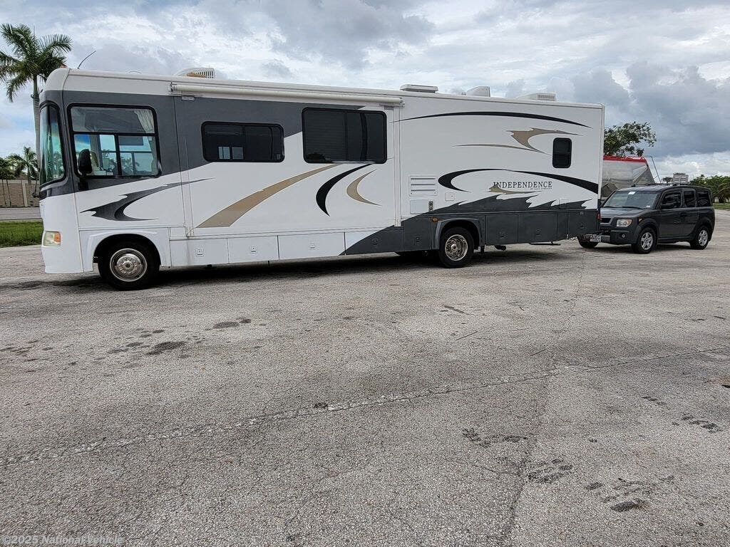 Email now about this 2006 Gulf Stream Independence 8361! Used 2006 Gulf Stream Independence 8361 available in Marathon, Florida