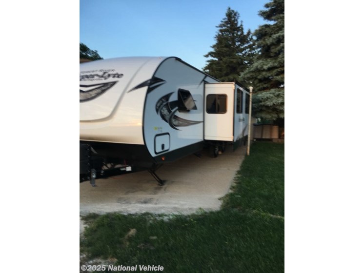 Email now about this 2018 Forest River Wildwood Heritage Glen Lite 26BHKHL! Used 2018 Forest River Wildwood Heritage Glen Lite 26BHKHL available in Glenwood, Iowa