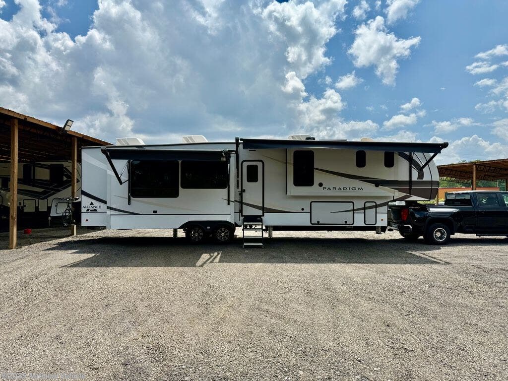 Contact us now about this 2023 Alliance RV Paradigm 382RK! 2023 Paradigm 382RK by Alliance RV from National Vehicle in Birmingham, Alabama