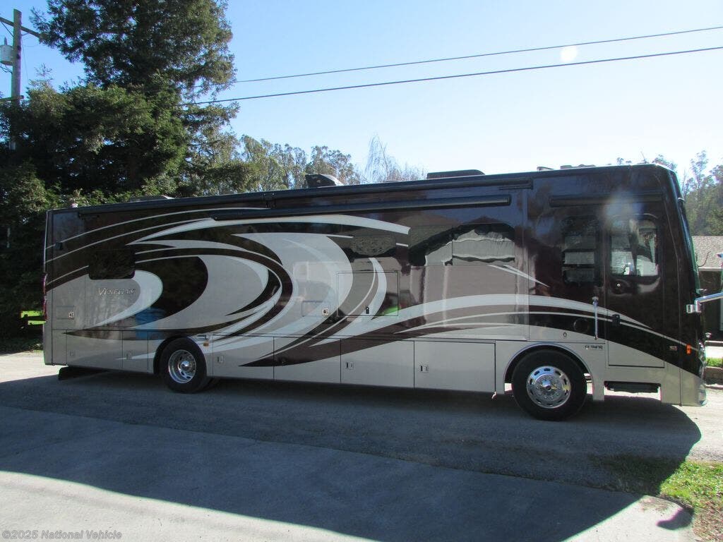 Email now about this 2017 Thor Motor Coach Venetian 37M! Used 2017 Thor Motor Coach Venetian 37M available in Sebastopol, California