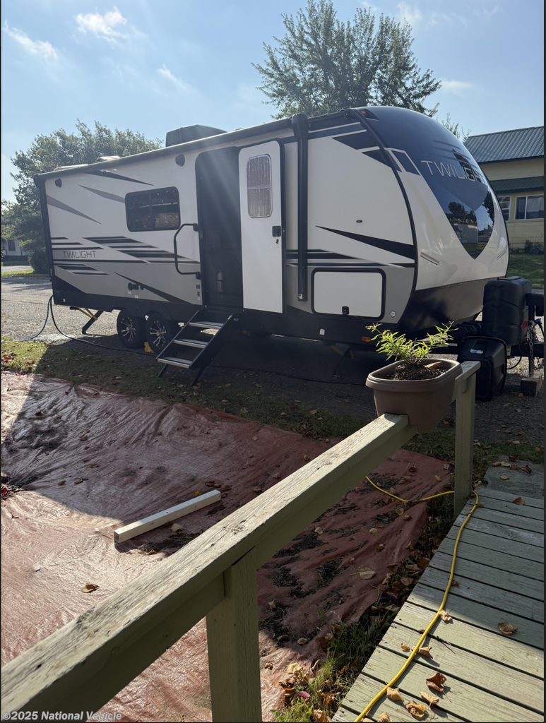 Email now about this 2022 Cruiser RV Twilight Signature TWS2280! Used 2022 Cruiser RV Twilight Signature TWS2280 available in Ely, Minnesota