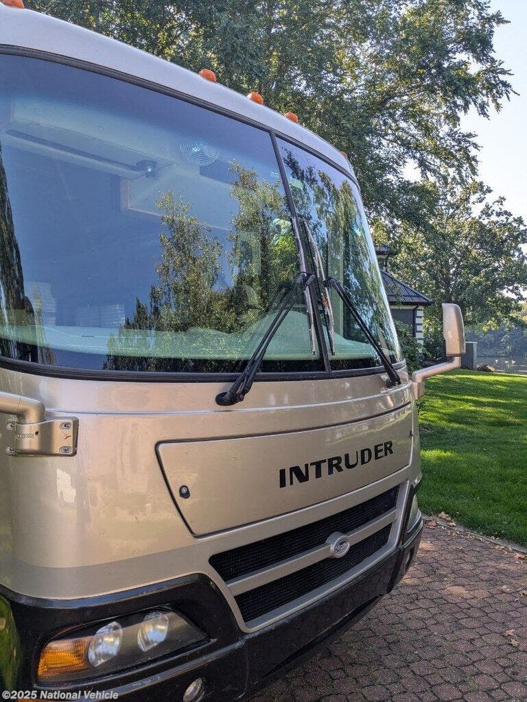 Call now about this 2004 Damon Intruder 373! 2004 Damon Intruder 373 - Used Class A For Sale by National Vehicle in Elkhart, Indiana