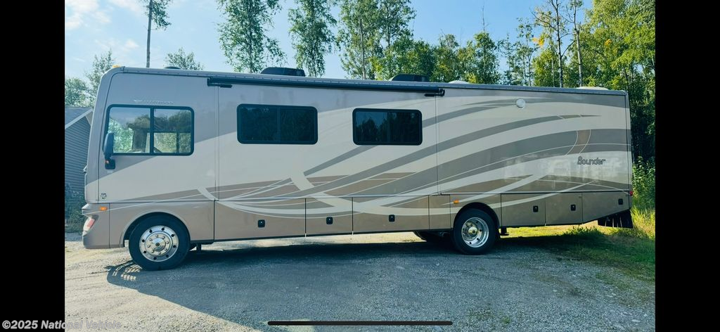 Email now about this 2015 Fleetwood Bounder 36E! Used 2015 Fleetwood Bounder 36E available in Palmer, Alaska