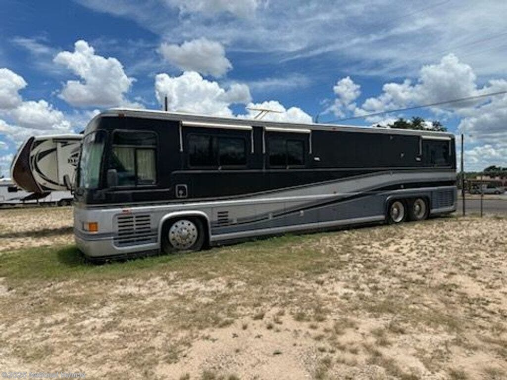 Call now about this 1994 Newell Coach! 1994 Newell Coach - Used Class A For Sale by National Vehicle in San Angelo, Texas