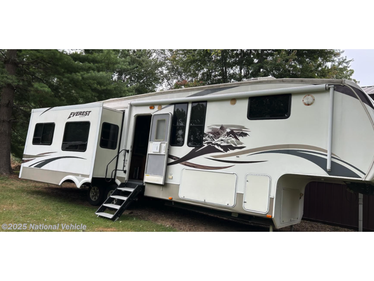 Email now about this 2009 Keystone Everest 345S! Used 2009 Keystone Everest 345S available in Bonner Springs, Kansas