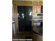 Used 2009 Keystone Everest 345S available in Bonner Springs, Kansas