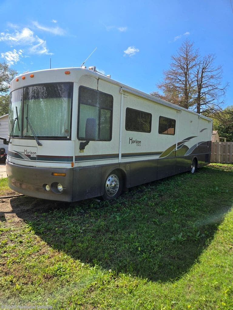Call now about this 2002 Itasca Horizon 39QD! 2002 Itasca Horizon 39QD - Used Class A For Sale by National Vehicle in Halstead, Kansas