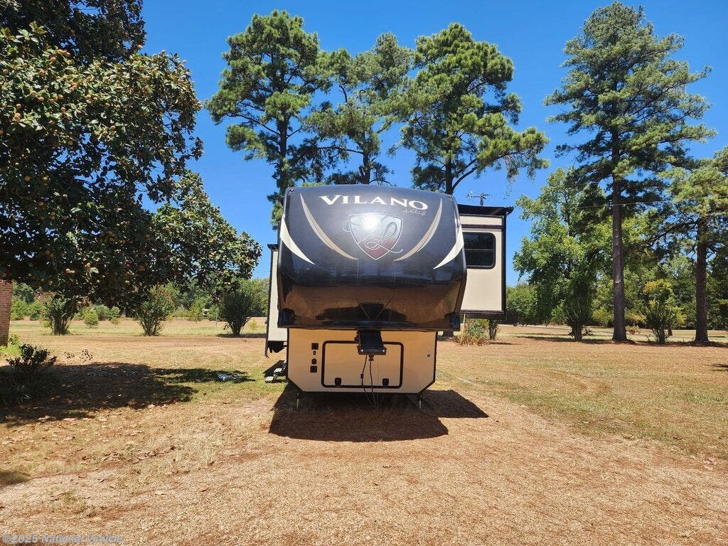 Contact us now about this 2016 Vanleigh Vilano 365RL! 2016 Vilano 365RL by Vanleigh from National Vehicle in Deville, Louisiana