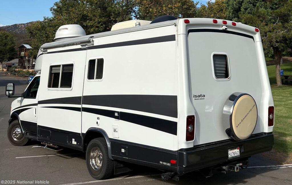 Call now about this 2005 Dynamax Corp Touring Sedan Isata 250! 2005 Dynamax Corp Touring Sedan Isata 250 - Used Class C For Sale by National Vehicle in Poway, California