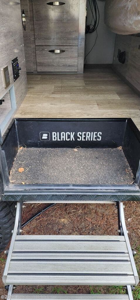 Call now about this 2021 Black Series HQ19 ! 2021 Black Series HQ19 - Used Travel Trailer For Sale by National Vehicle in Temple Hills, Maryland